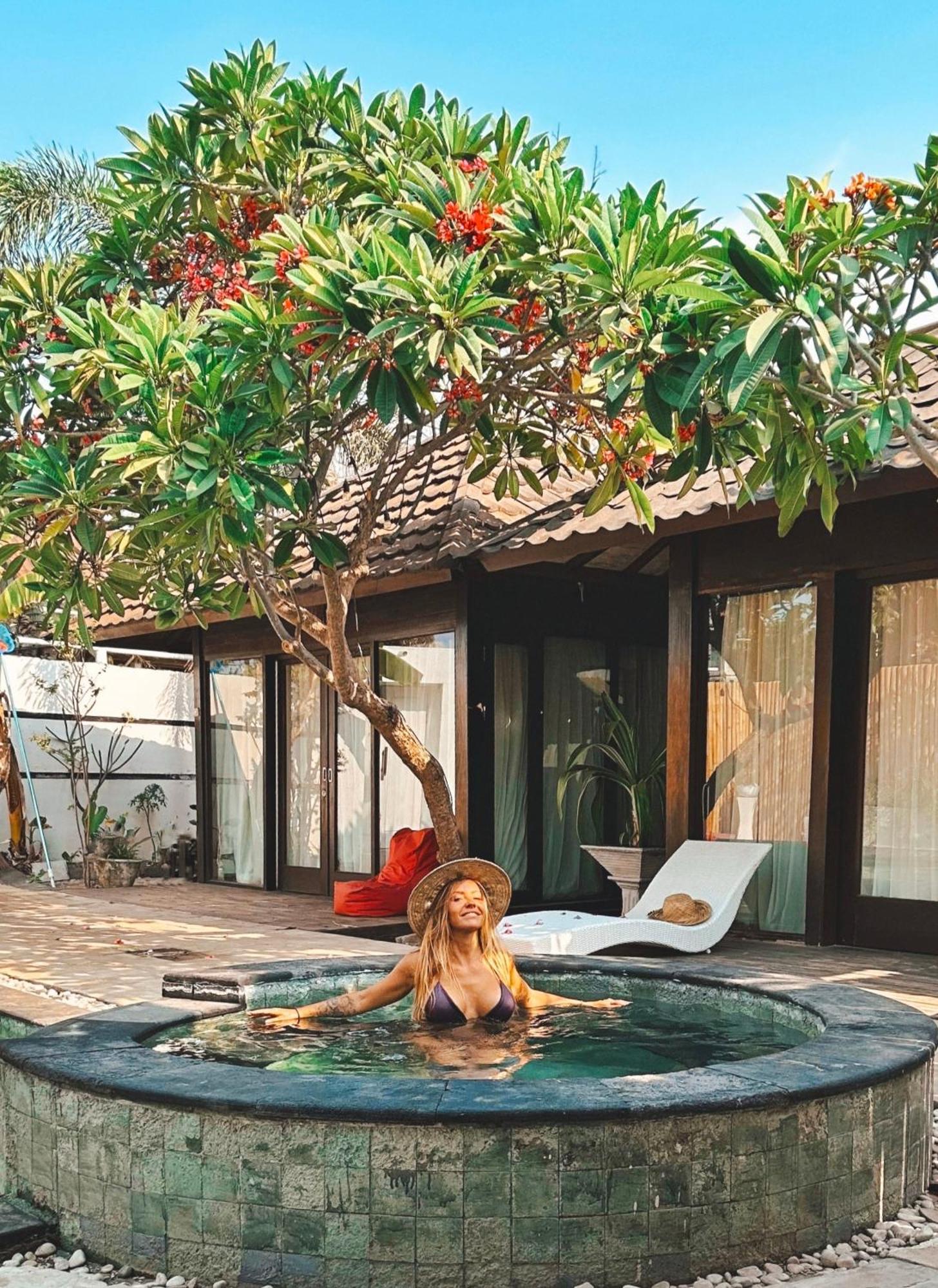 Villa Menorca Gili Trawangan Exteriör bild